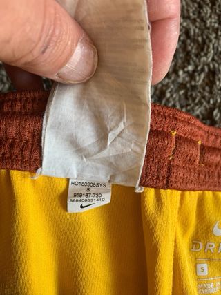 Pantalón corto oficial Nike AS Roma amarillo