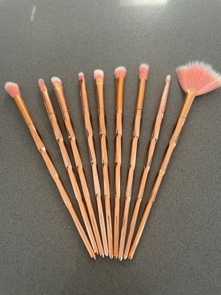 Set de 9 Pinceles Maquillaje Oro Rosa