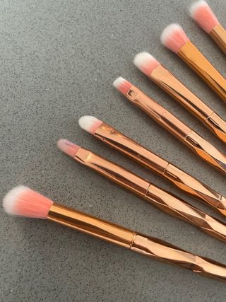 Set de 9 Pinceles Maquillaje Oro Rosa