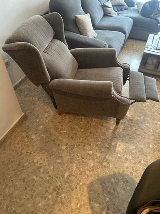 Dos Sillones reclinable de tela gris
