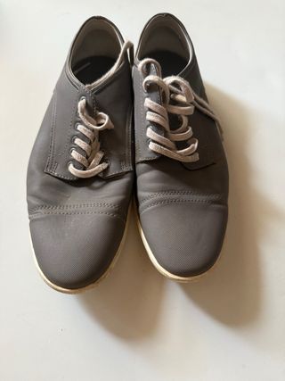 Zapatos de vestir Cris grises