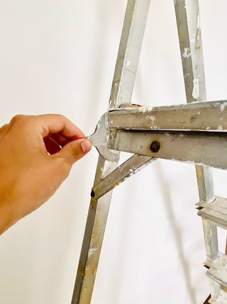 Escalera de aluminio con 6 peldaños. Muy firme!!