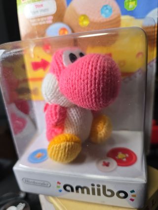 Amiibo Yoshi Rosa de Lana Nintendo