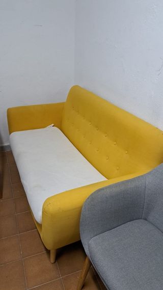 Sofá vintage 2 plazas amarillo