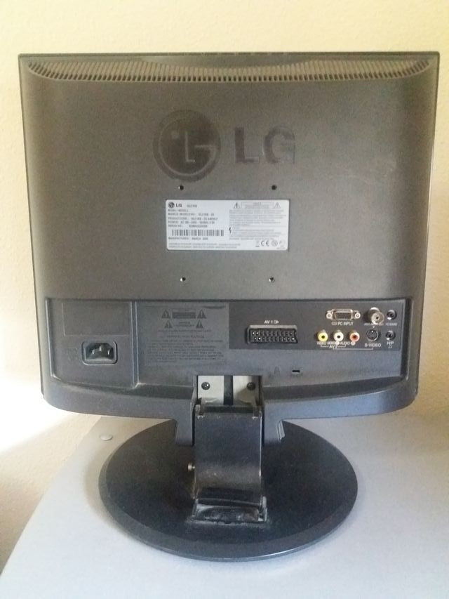 Monitor LG LCD 15'' Negro