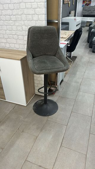 Silla Alta de Tela Gris