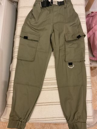 Pantalón cargo verde militar