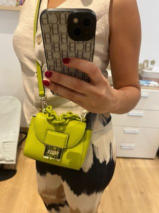 Bolso Tous pistacho con cadena 