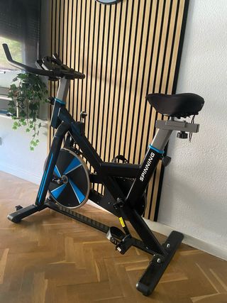 Bicicleta Spinning Negra y Azul