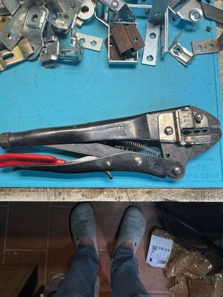 Pinza Knipex per crimpare
