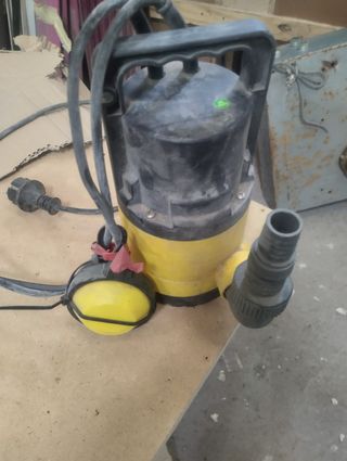 Bomba de agua sumergible