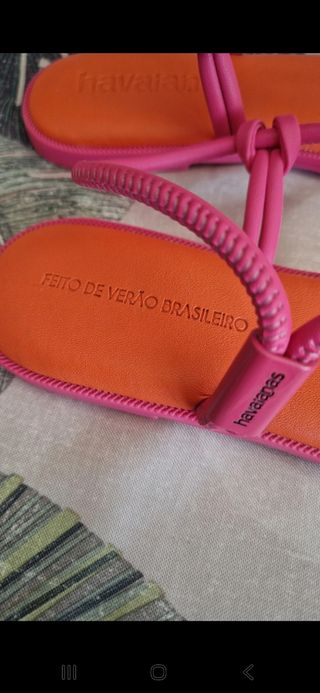 Sandálias Havaianas Laranja Tam 37
Tam Brasil 35