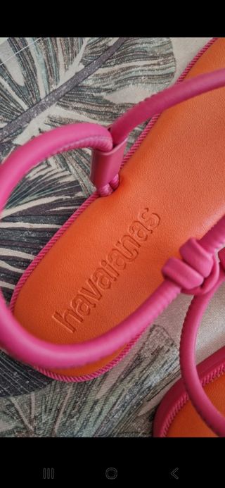 Sandálias Havaianas Laranja Tam 37
Tam Brasil 35