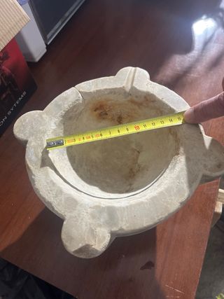 Mortero de piedra antiguo