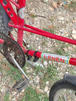 Bicicleta vintage roja