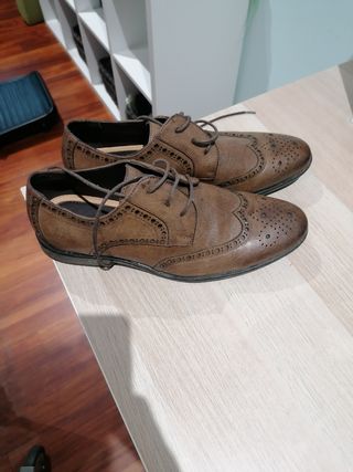 Zapatos de vestir marrones talla 43