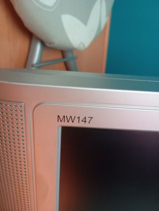 Monitor Airis MW147 17 Plata