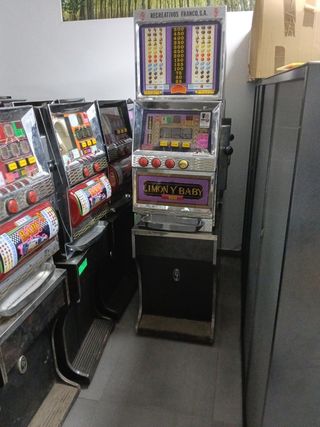 Lote de Máquinas Recreativas RF '80