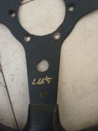 Volante deportivo negro