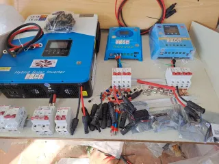 Kit Inversor Híbrido 7 KW 48 2 regulador MPPT WIFI