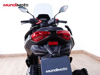 YAMAHA X-MAX 125 TECH MAX