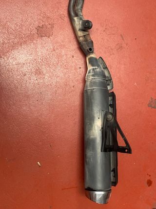 Tubo de escape Suzuki Burgman 650 (03)