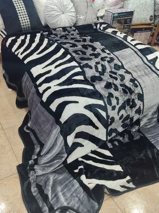 Manta terciopelo 3kg oferta 25€