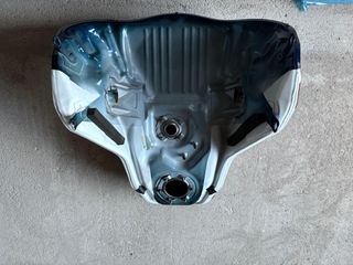 Deposito tanque Honda Africa Twin 1100 2024 combus