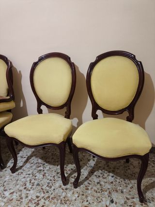 Conjunto Sillas Clásicas Madera Tapizadas