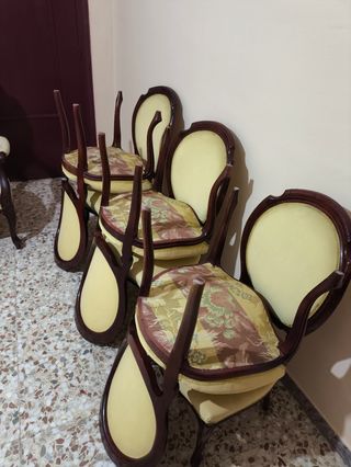 Conjunto Sillas Clásicas Madera Tapizadas