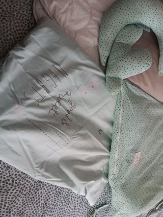 Conjunto chichonera, funda nórdica y nórdico cuna