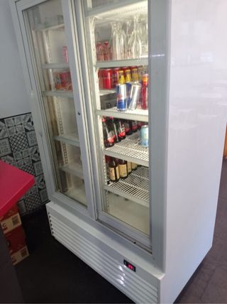 Frigorifero e camera di refrigerazione