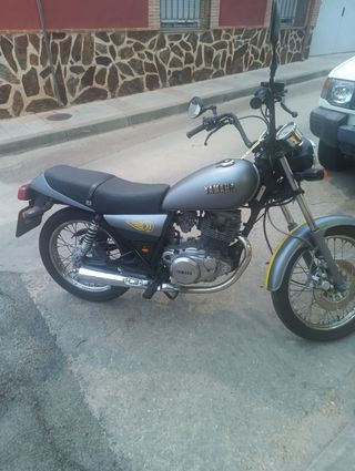 Yamaha SR 250