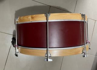 2 Bombos de 60cm de diametro.