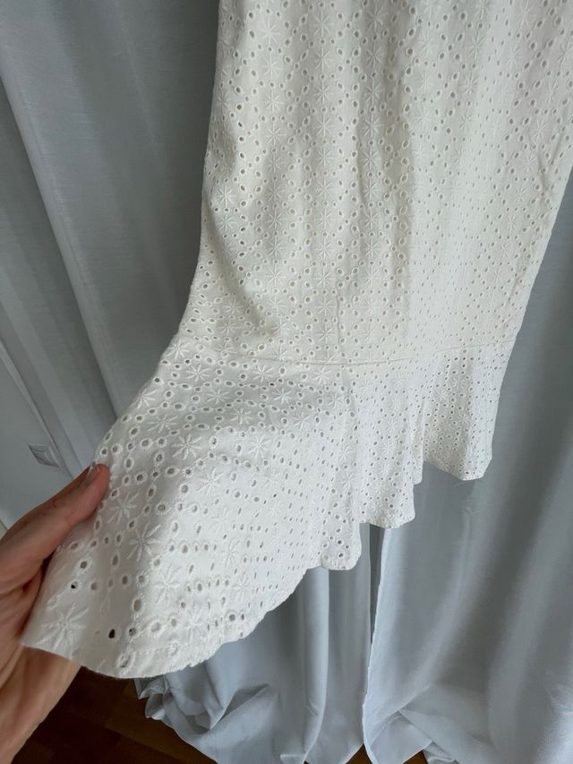 Vestido Guess blanco bordado