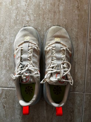 Zapatillas Nike Beige/Naranja Talla 38.5