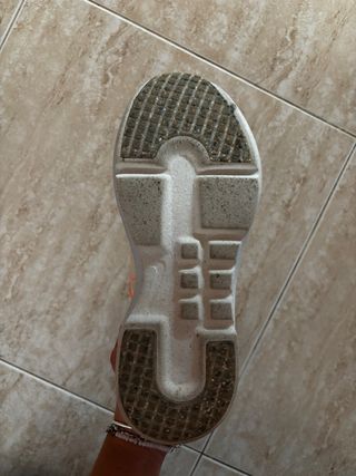 Zapatillas Nike Beige/Naranja Talla 38.5