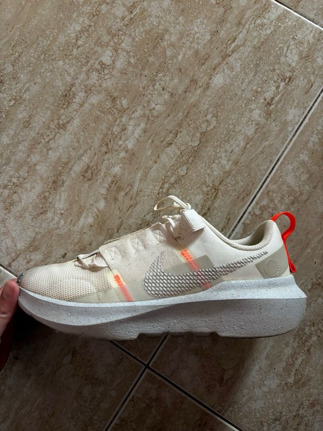 Scarpe Nike Beige/Arancio Taglia 38.5