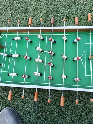 Futbolín antiguo madera Juguetes Viam.