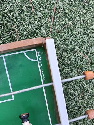 Futbolín antiguo madera Juguetes Viam.