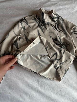 Top estampado de manga larga
