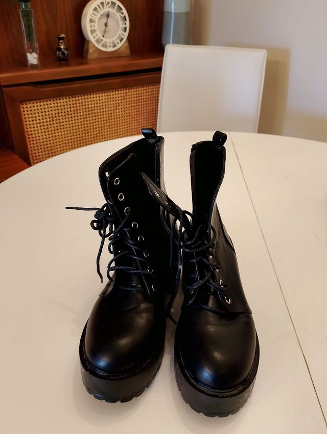 Botines negros de plataforma