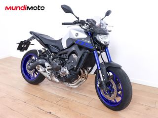 YAMAHA MT 09 