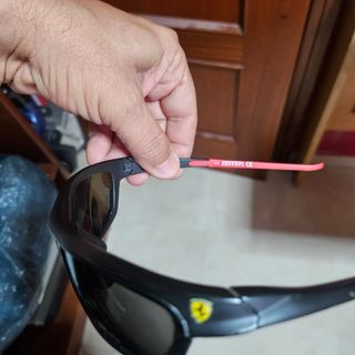 Gafas Ferrari Originales Negras y Rojas