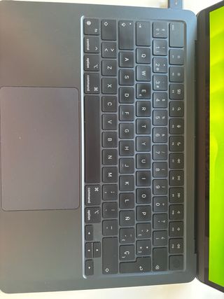 MacBook Air M2 13 Gris Espacial