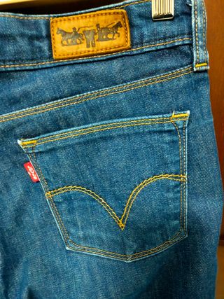 Pantalón Levis 572 Boot Cut Azul