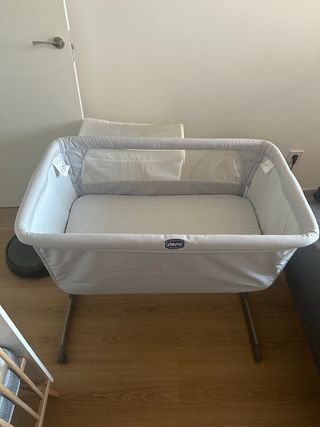 Cuna Chicco Next2me Gris