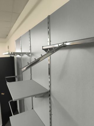 Panel expositor pared