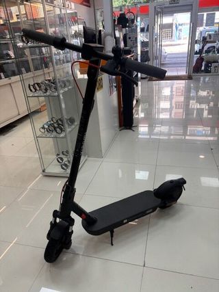 Técnico de reparación en patinete eléctricos