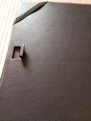 Funda tablet imantada Brigmton  rígida